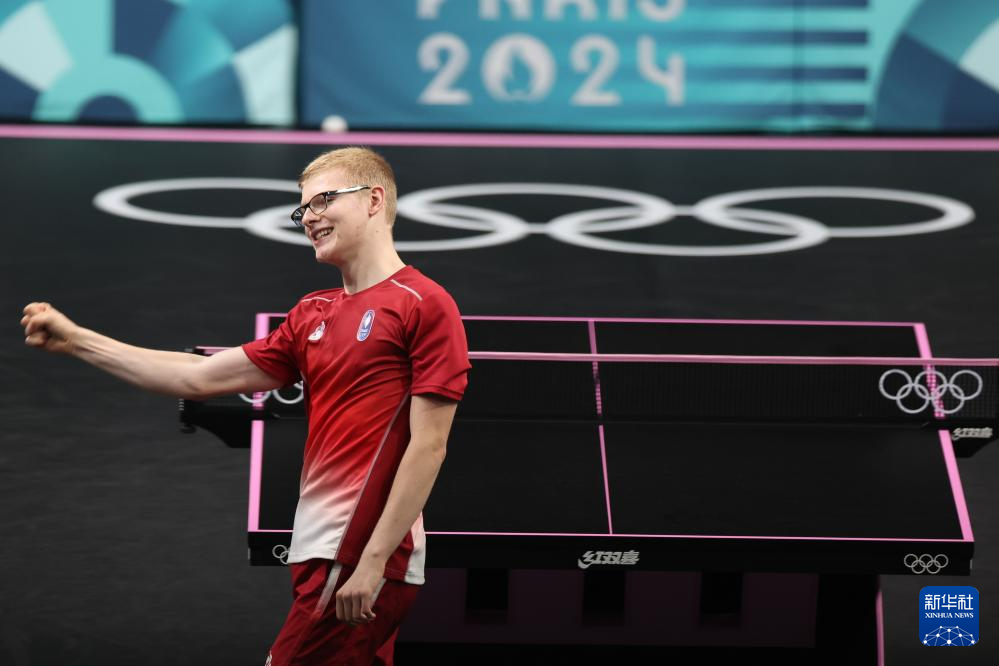 们在场上的 们在场上的